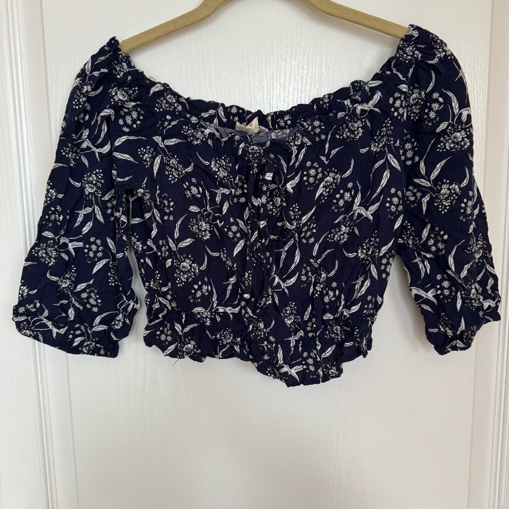 Floral Off-Shoulder Navy Crop Top
